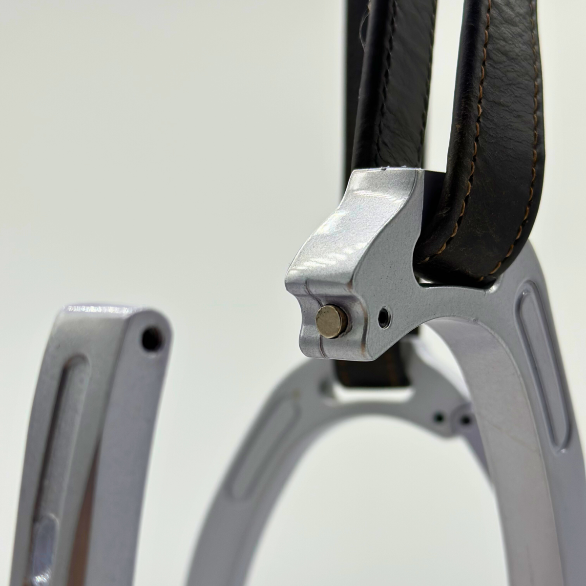 ASKARA – Étriers de sécurité MagnétiK – Adulte – Silver – Image 3